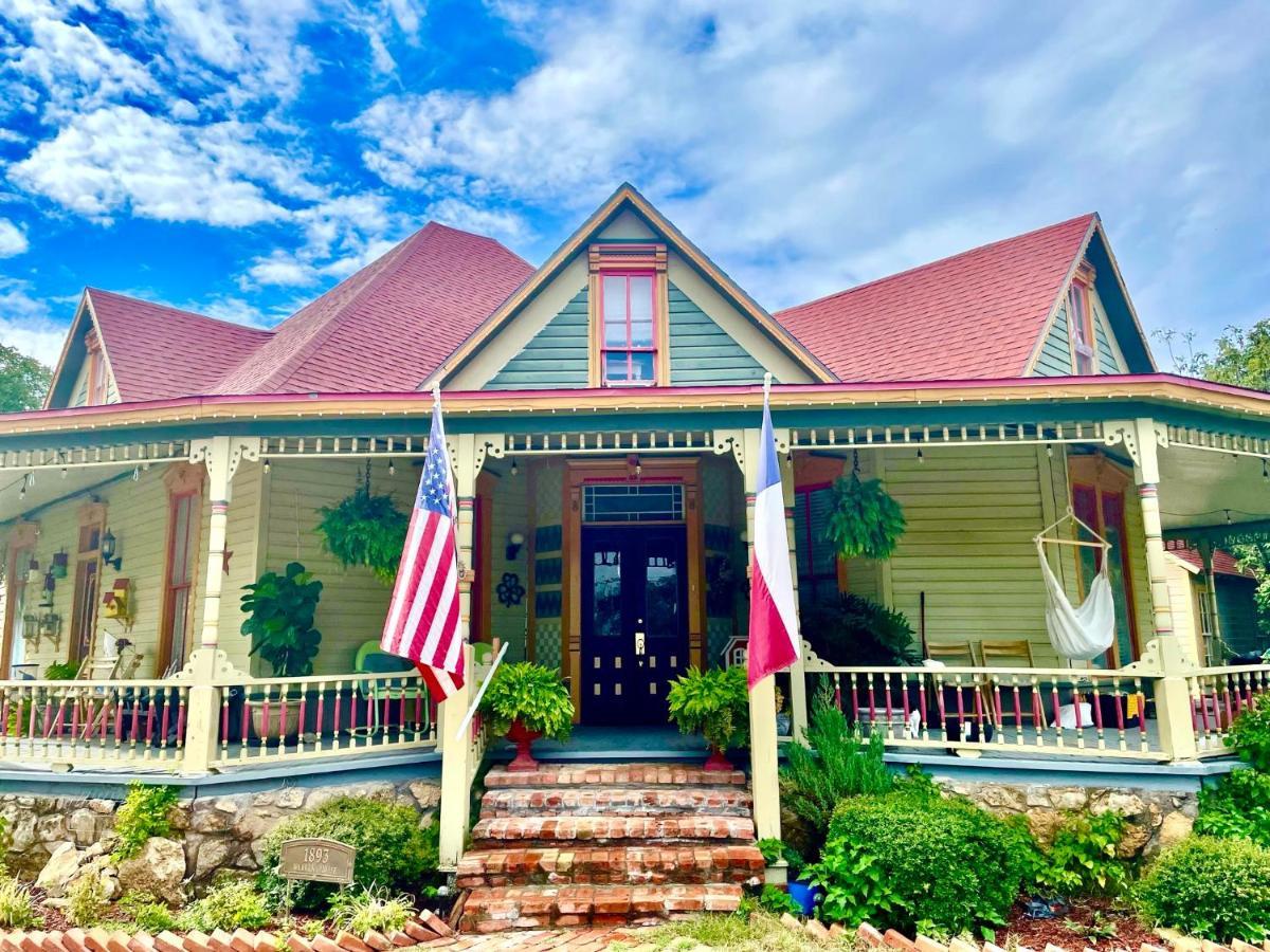 Irishette - Charming In 1893 Victorian Homestay *